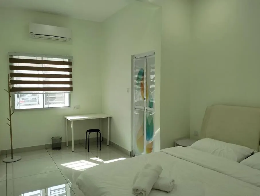 Villa New Comfy Semi-D - 14Pax@5-6 Parking Malacca